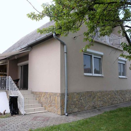 Holiday Home In Fonyod/Balaton 38001 Buitenkant foto