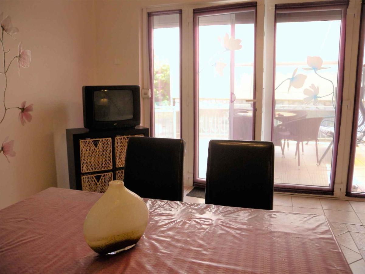 Holiday Home In Fonyod/Balaton 38001 Buitenkant foto